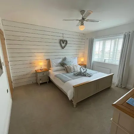 Whitby-captains House - 4 Bed Luxury Holiday home *