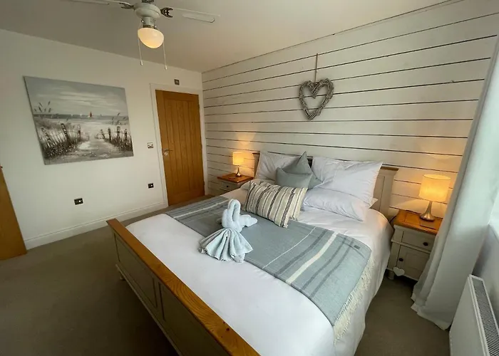 Whitby-captains House - 4 Bed Luxury * Whitby