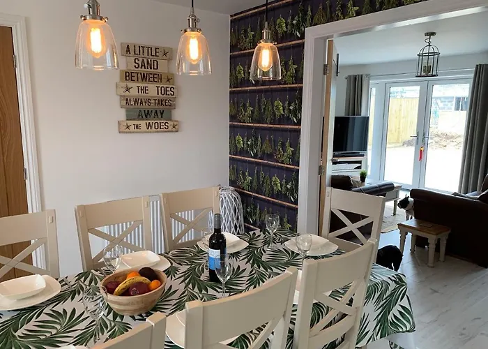 Whitby-captains House - 4 Bed Luxury Holiday home *