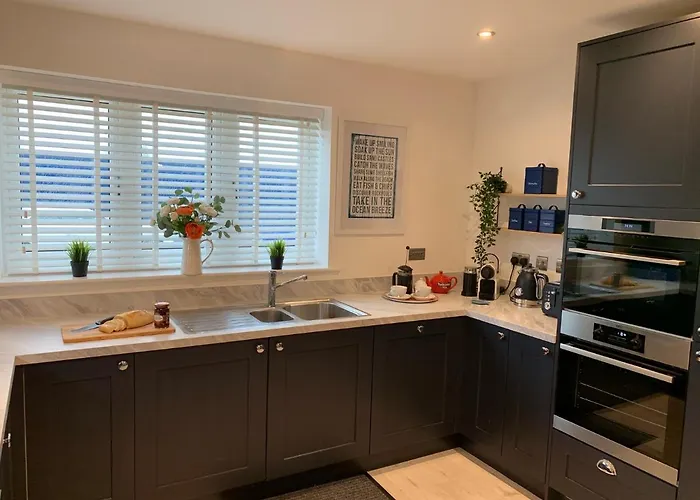 Whitby-captains House - 4 Bed Luxury Holiday home